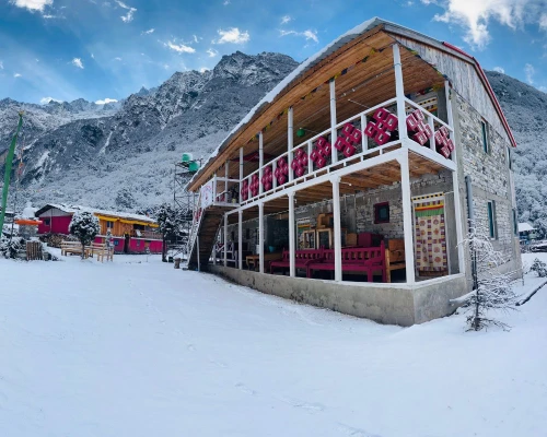 Kanchenjunga White House