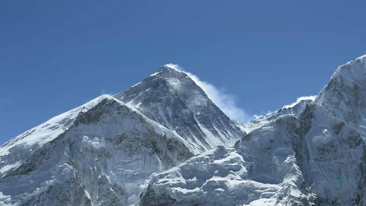 worlds highest mountain mount everest