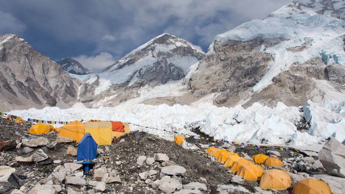 camping-in-everest-region