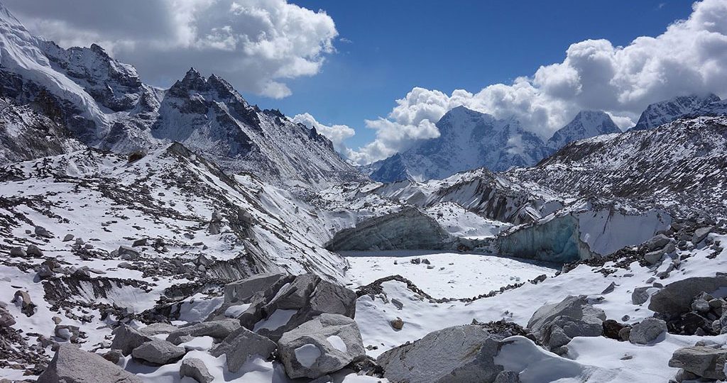 everest in october