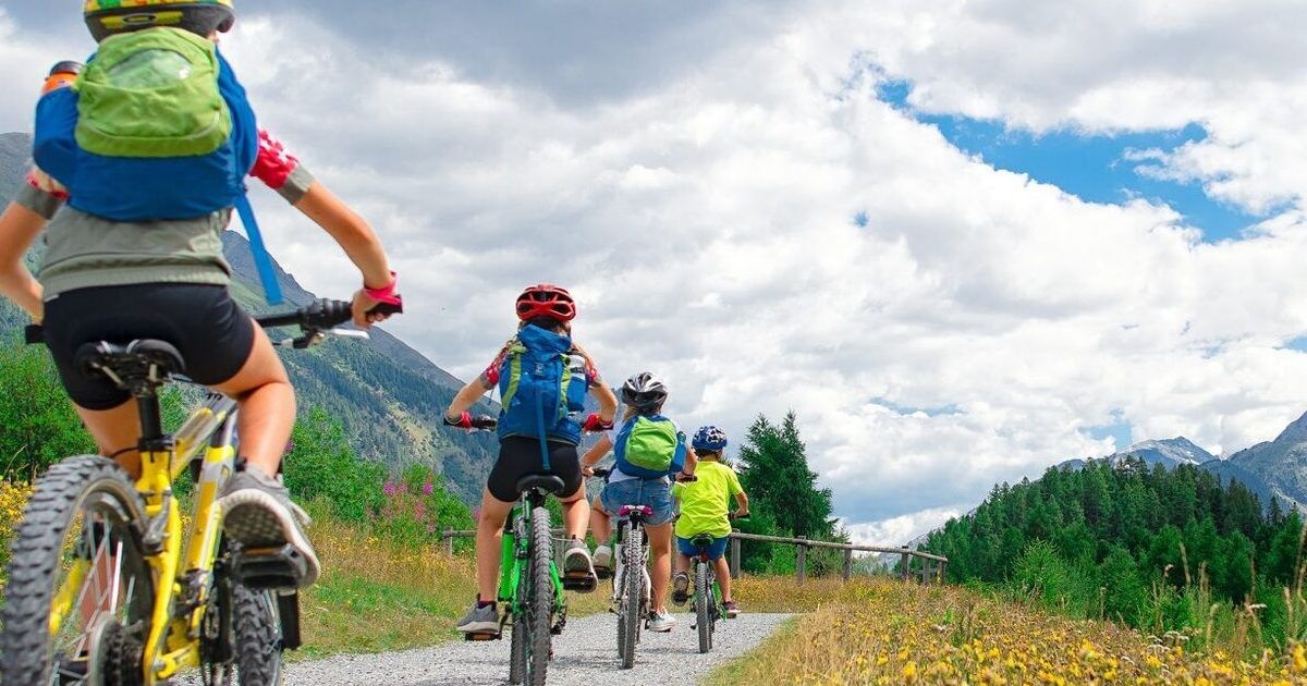 Best cycling routes in Kathmandu